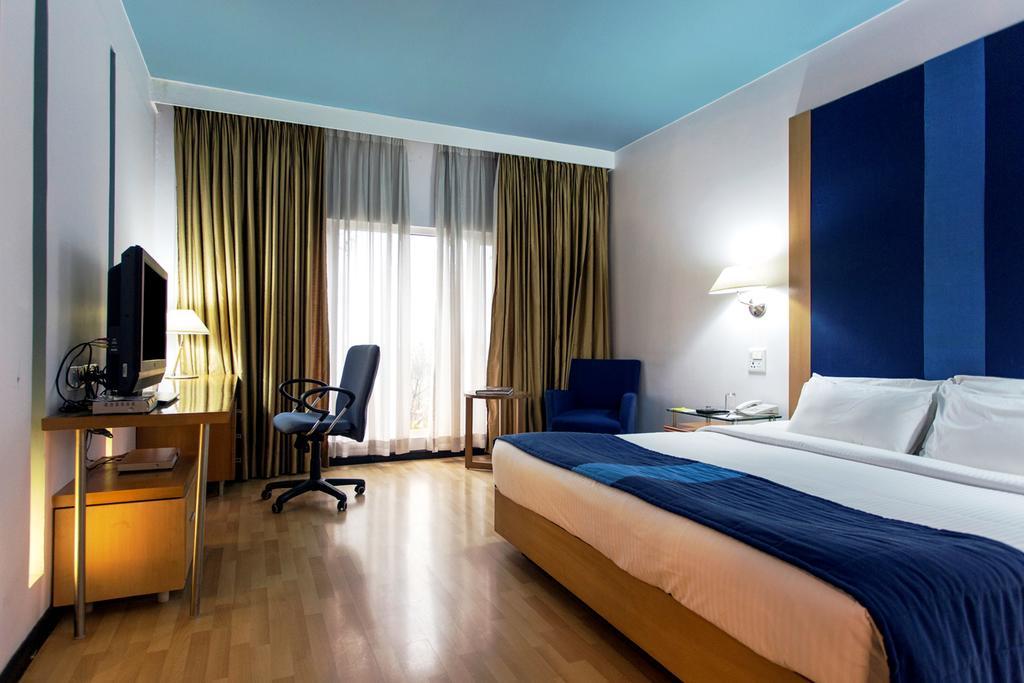 Hotel Royal Orchid Bangalore Luaran gambar