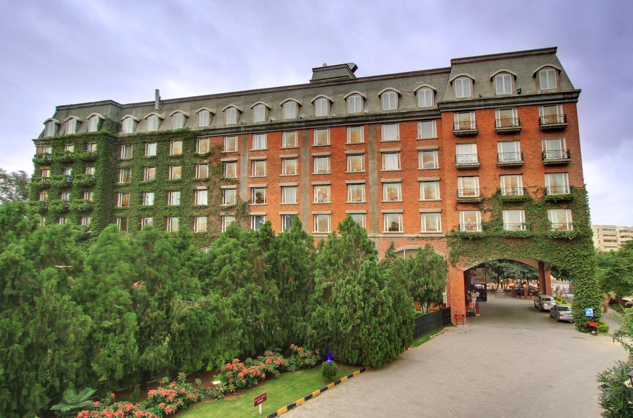 Hotel Royal Orchid Bangalore Luaran gambar