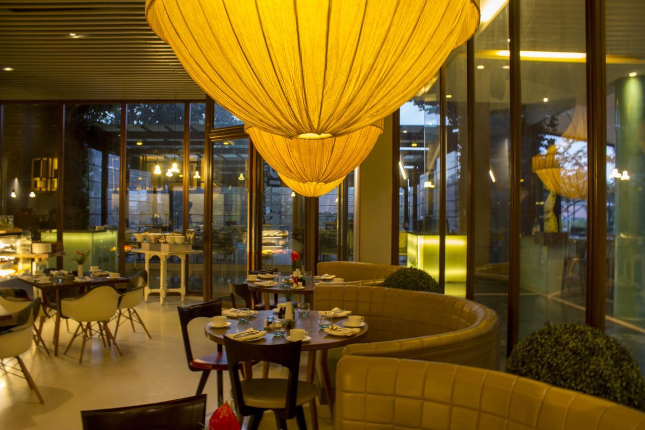 Hotel Royal Orchid Bangalore Luaran gambar